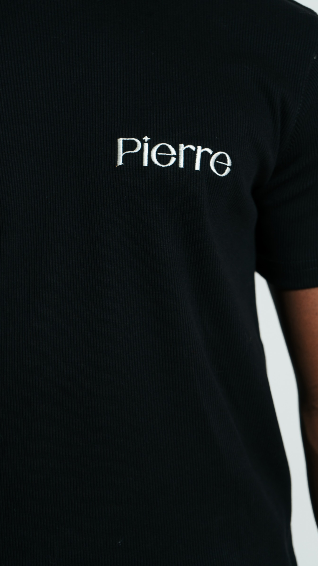 Camiseta Negra Slim Fit RIB