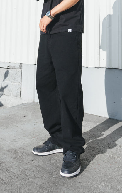 Pantalon Esencial Baggy Negro