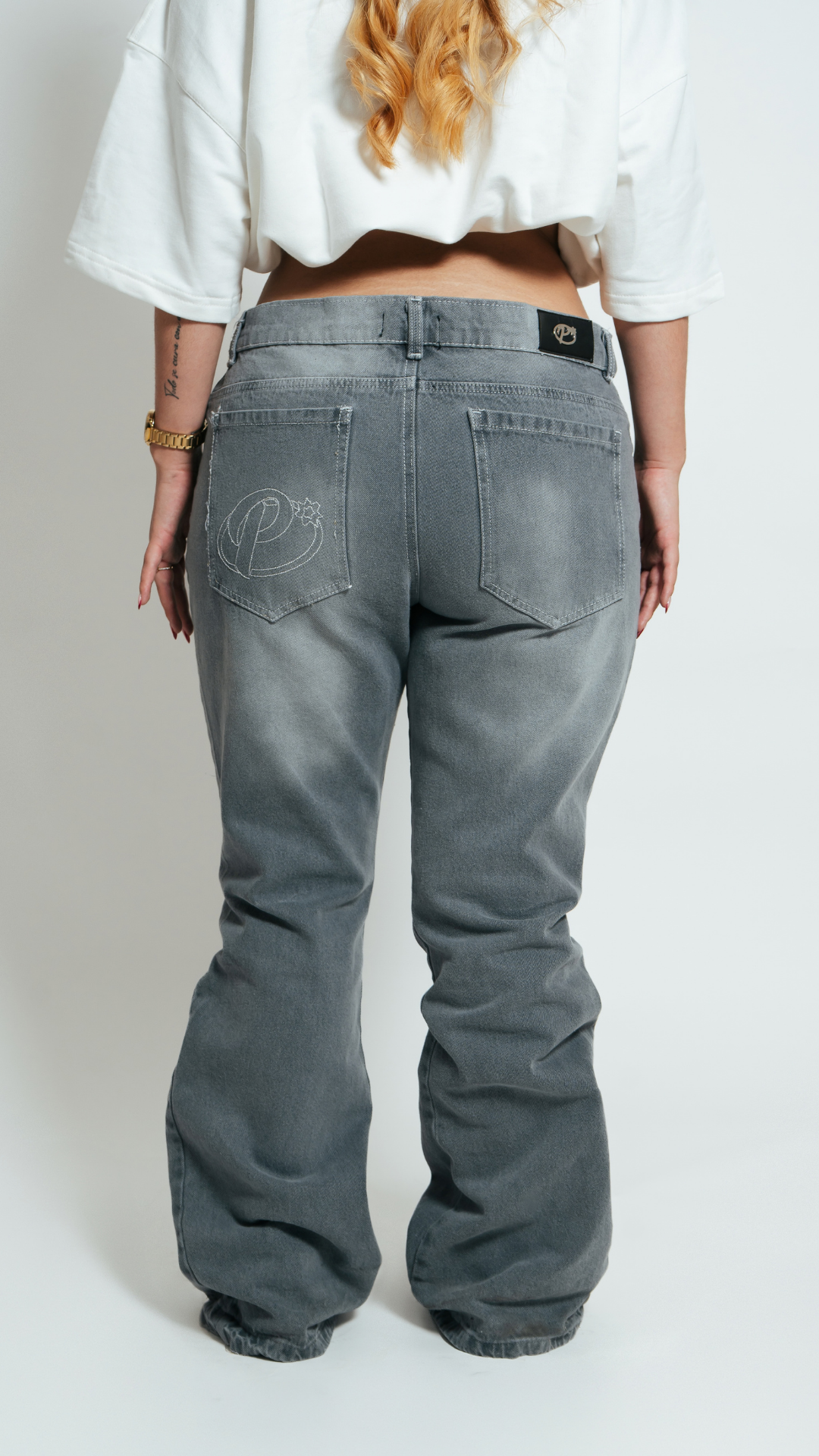 Pantalón Flared Gris Claro