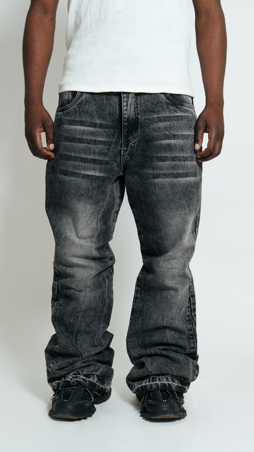 Pantalón Flared Gris Wash